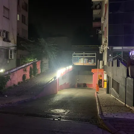 Lovely Apartamento Tirana