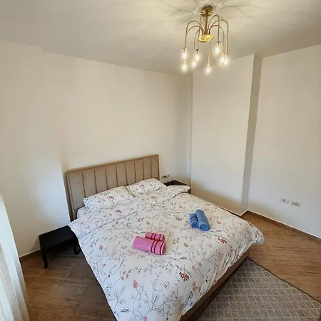 Lovely Apartamento Tirana