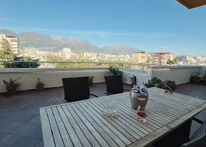 Lägenhet Lovely Tirana